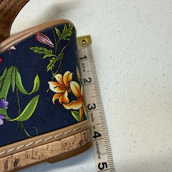 Clarks - Picture 7 of 8